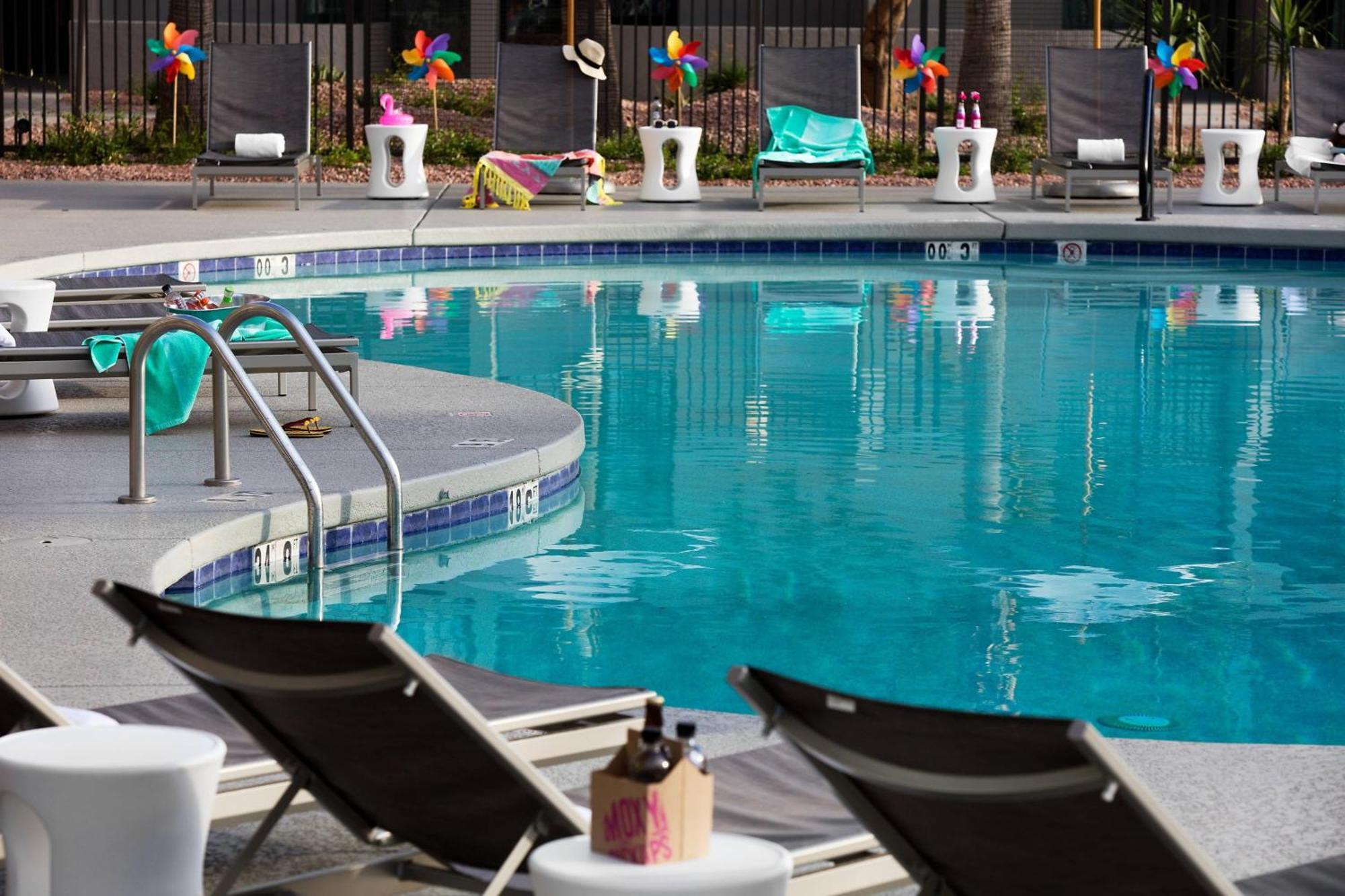 Moxy Phoenix Tempe/Asu Area Exteriör bild