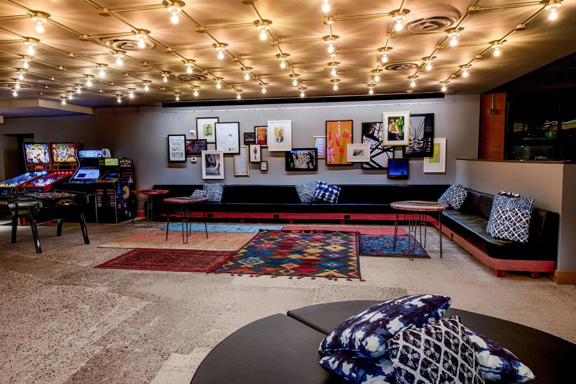 Moxy Phoenix Tempe/Asu Area Exteriör bild