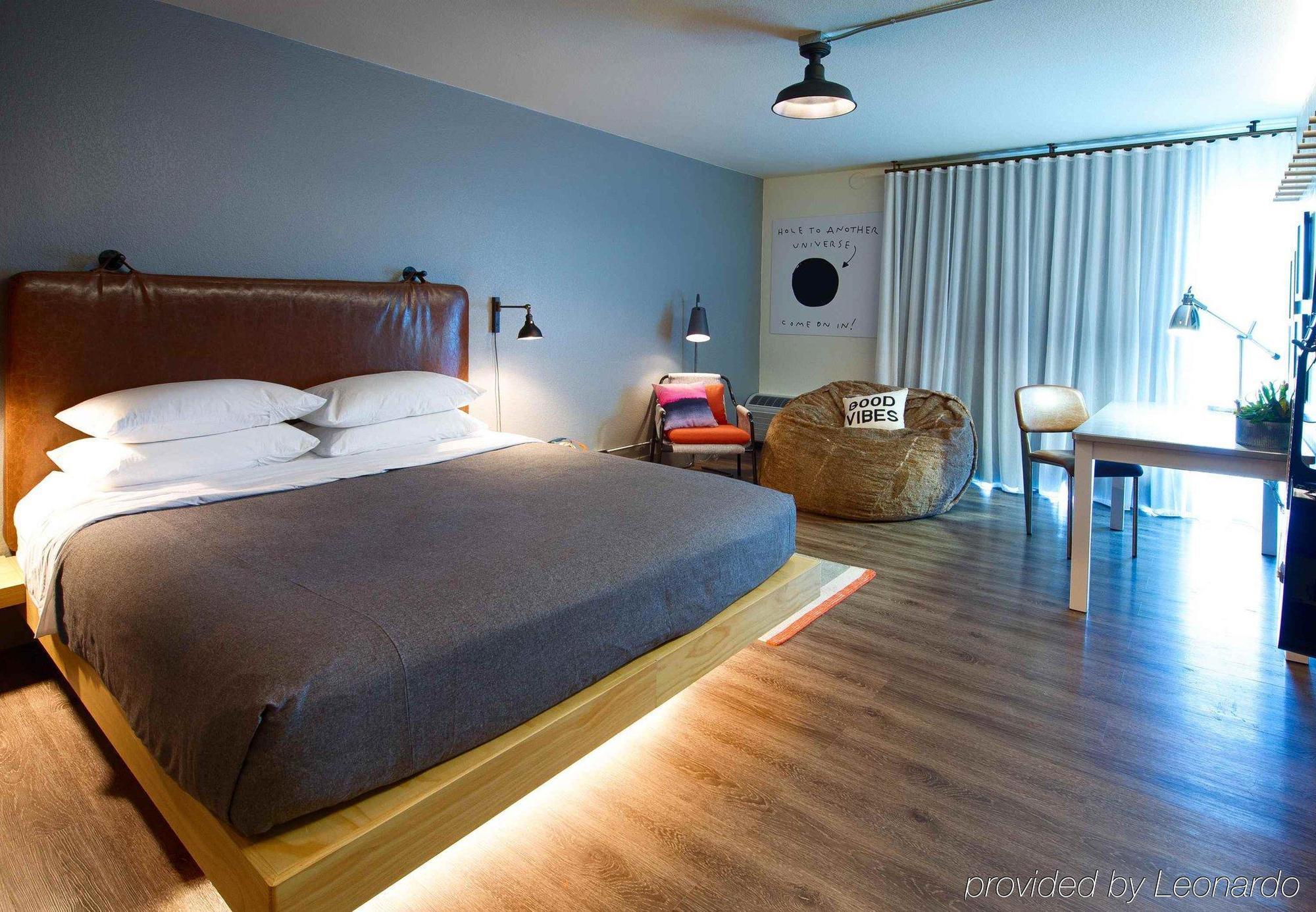 Moxy Phoenix Tempe/Asu Area Exteriör bild