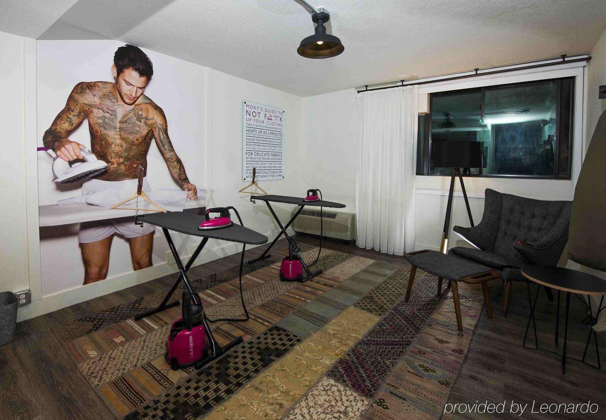 Moxy Phoenix Tempe/Asu Area Exteriör bild