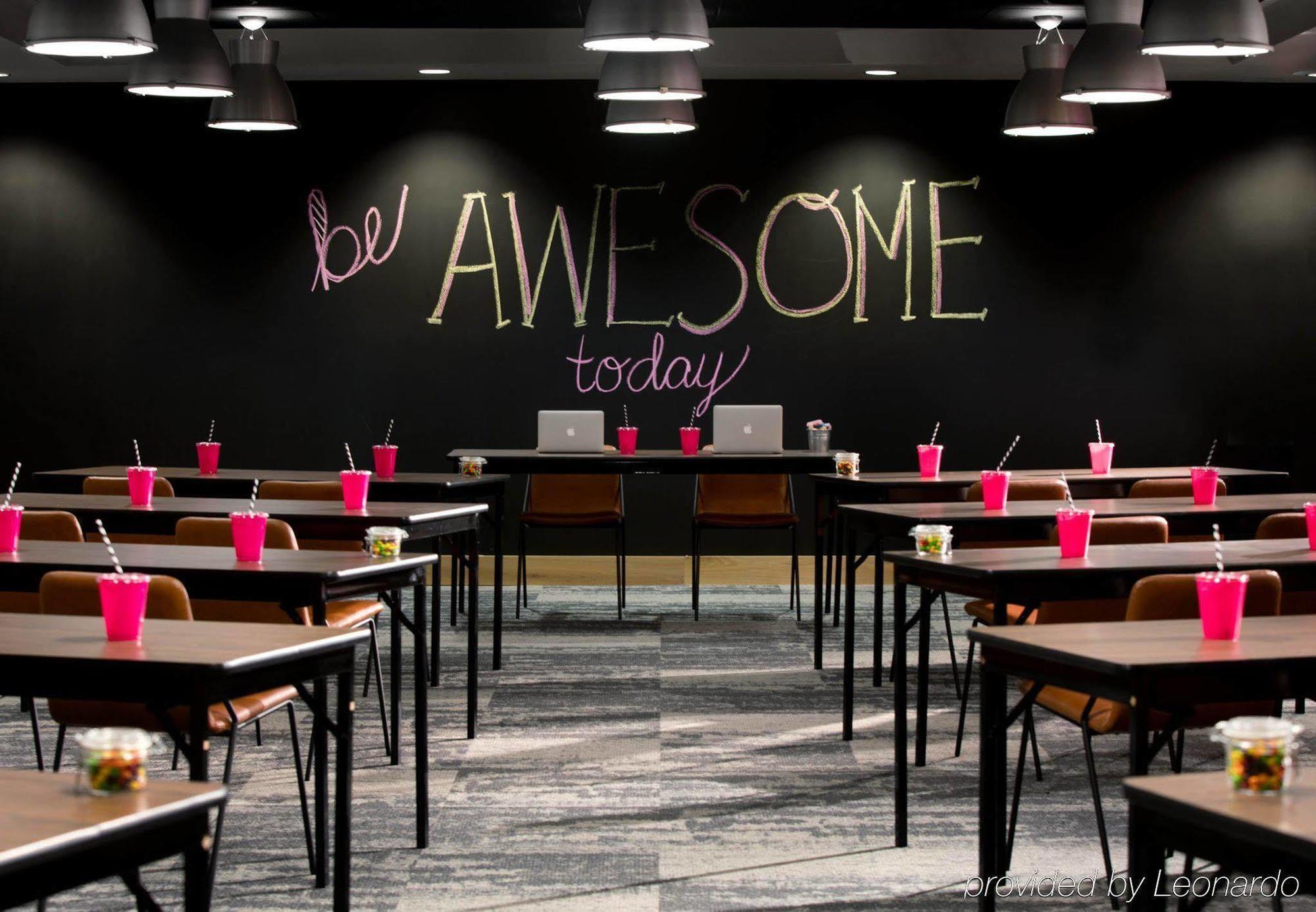 Moxy Phoenix Tempe/Asu Area Exteriör bild