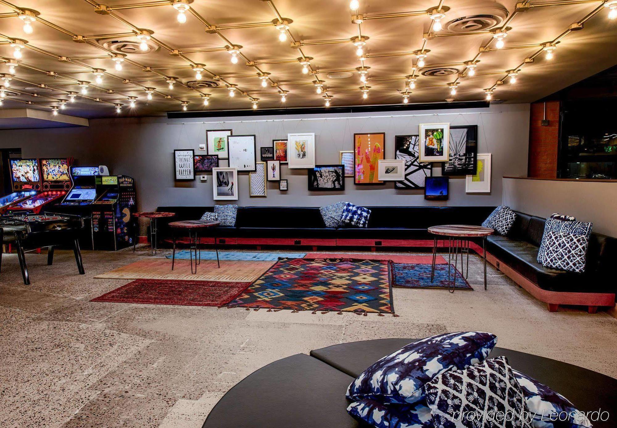Moxy Phoenix Tempe/Asu Area Exteriör bild